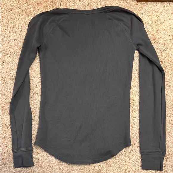 PINK Victoria's Secret Women's Gray Long Sleeve Top - Picture 4 of 4